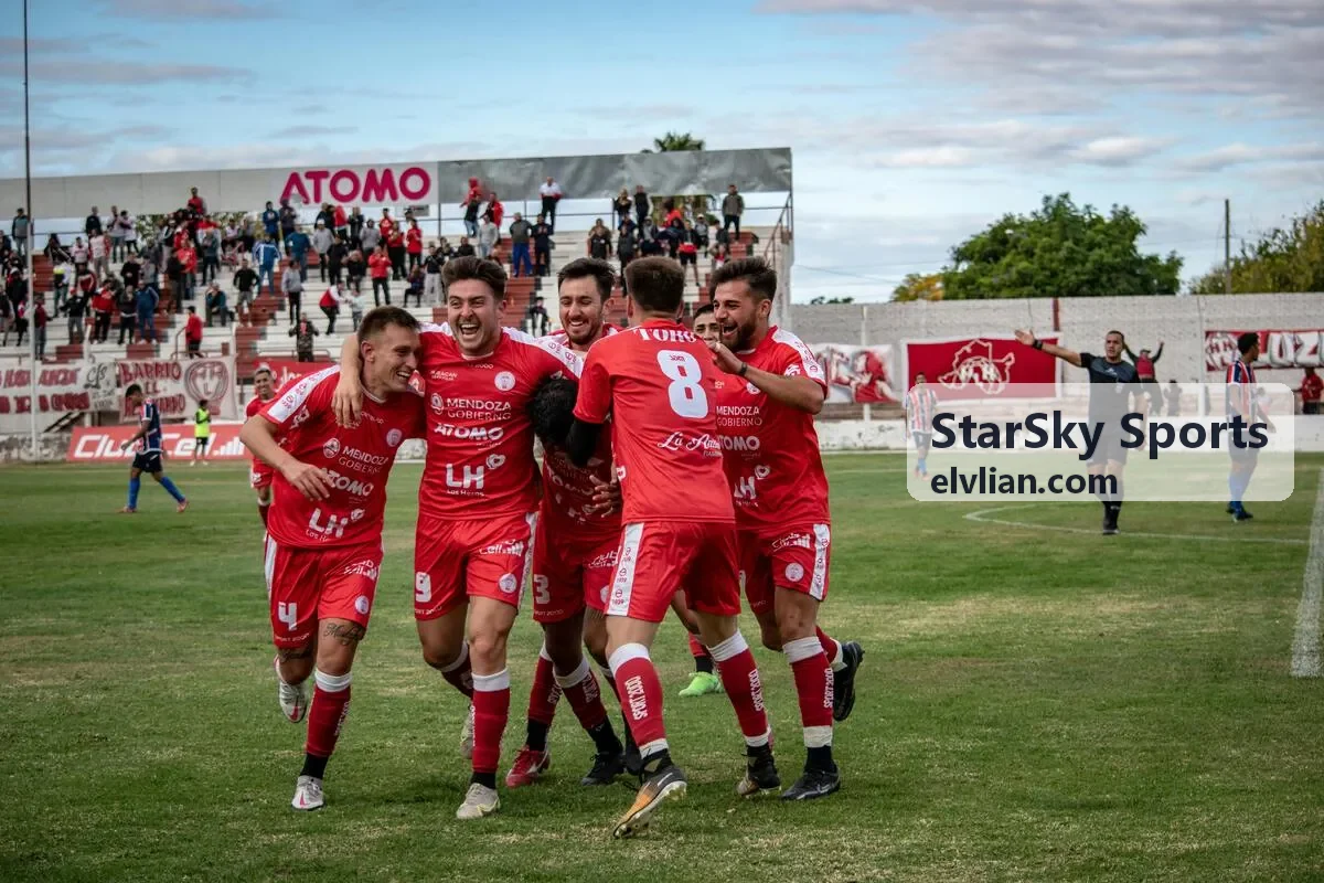 StarSky Sports 星空体育城市路跑赛事现场起跑画面